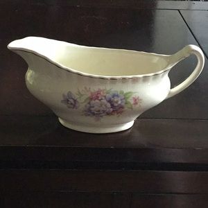 J&G Meakin Gravy Boat 4 items for $20❤️